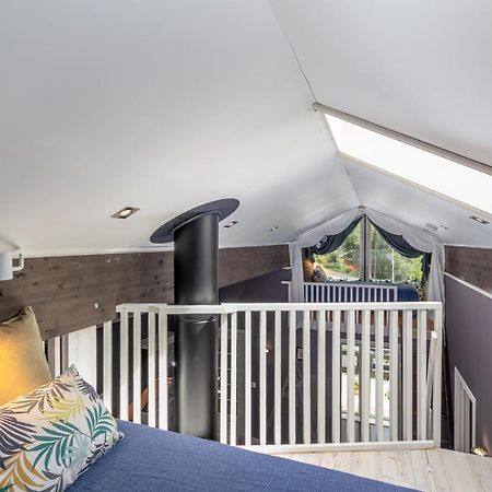 Panoramic Terrace, Huge Rain Shower And Cosy Lofts フロム エクステリア 写真