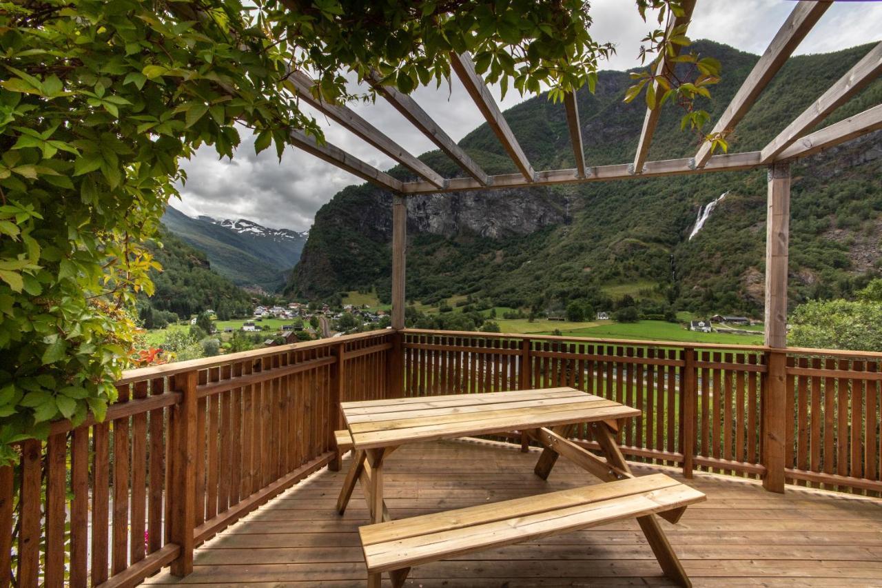 Panoramic Terrace, Huge Rain Shower And Cosy Lofts フロム エクステリア 写真